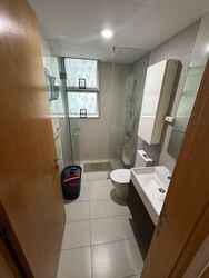 Prive (D19), Condominium #573885111